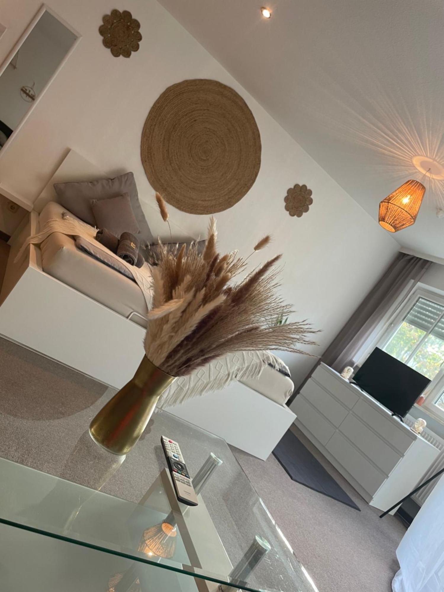 Kingsize Bett Boho Apartment Mit Tiefgarage Naehe Salzburg Freilassing Dış mekan fotoğraf